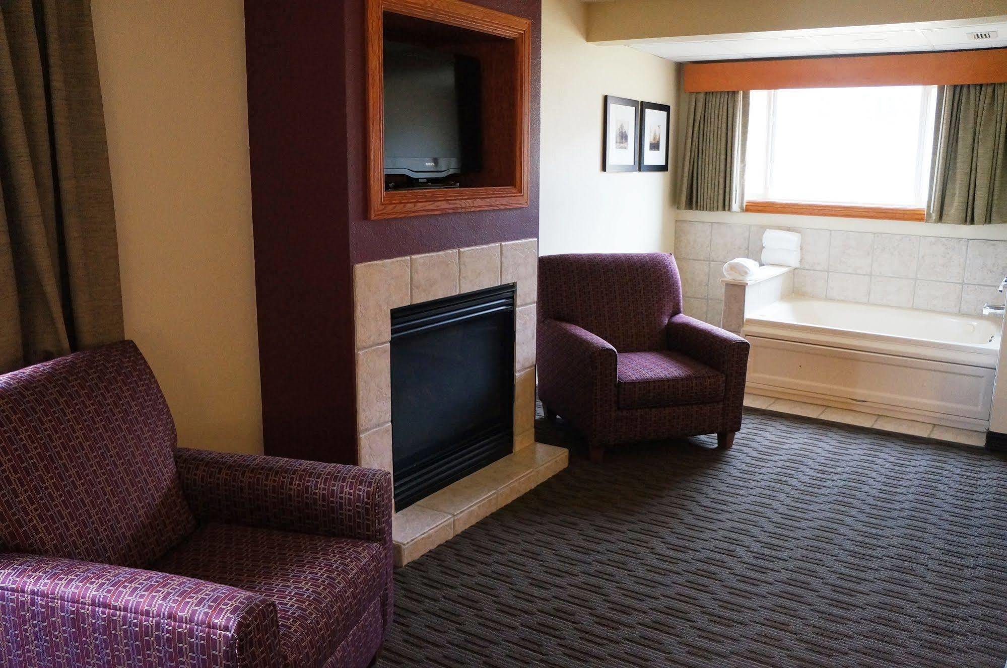 Americinn By Wyndham Baldwin Luaran gambar